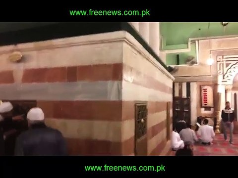 حضرت ابراہیم علیہ السلام اور ان کے بیٹے حضرت اسحاق علیہ السلام کی قبریں مبارک سبحان الله