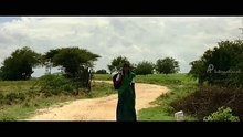 Paruthiveeran movie scenes _ Priyamani recollects past _ Young Karthi saves Priyamani _ Saravanan-6xe_0W7XedA
