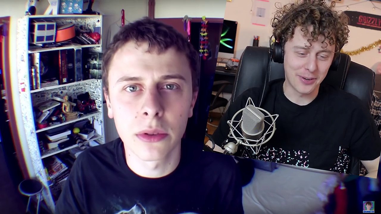 RÉACTIONS À MES ANCIENNES VIDÉOS-Upxqhd_htzw