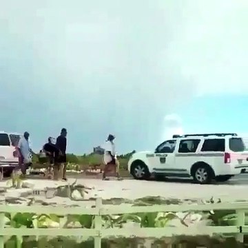 Et pendant ce temps-là, Obama profite d’un repos bien mérité à la plage !