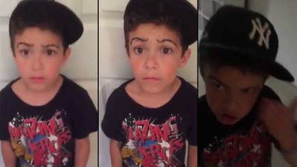 Ce jeune garçon s'est rasé les sourcils..