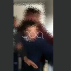 Skandal në Fier/ Nxënësit tallen me djalin e vogël, e fusin në banjo dhe e ngacmojnë