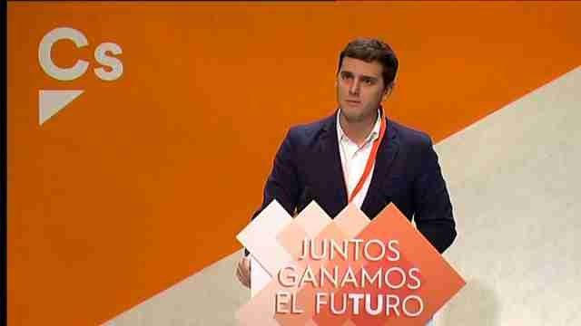 Rivera presume del peso de las reformas de Ciudadanos y de no tener deudas