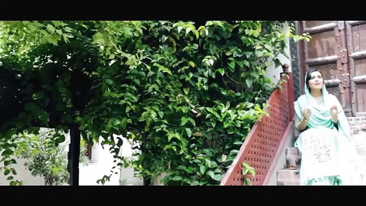 Teri Rehmato Ka Dariya Sare Aam Chal Raha Hai Naat - Sara Raza Khan