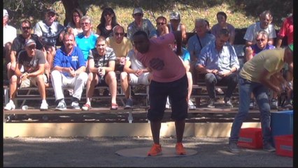 Record du Monde 1000 boules à 5 tireurs dans l'heure - Sylvain "Carlos" Rakotoarivelo