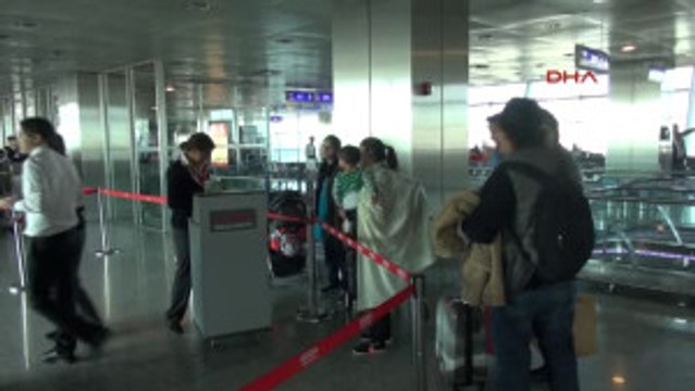 ABD'ye Vize Yasağı Kalktı, Yolcular Sorun Yaşamadı