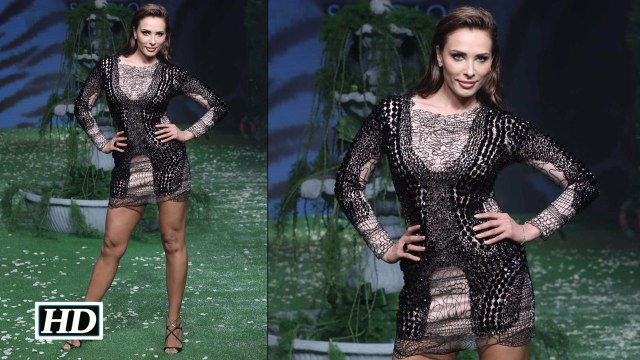 Iulia Vantur's sizzling Ramp debut at Lakme Fashion Week