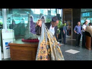 Elvira Devinamira Berbagi Pengalaman Mengikuti Ajang Miss Universe