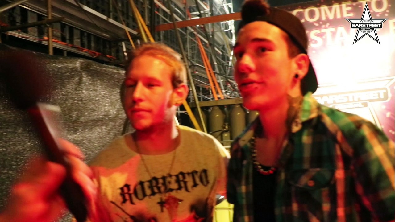 Geflirtet wird am Barstreet Festival heftig.