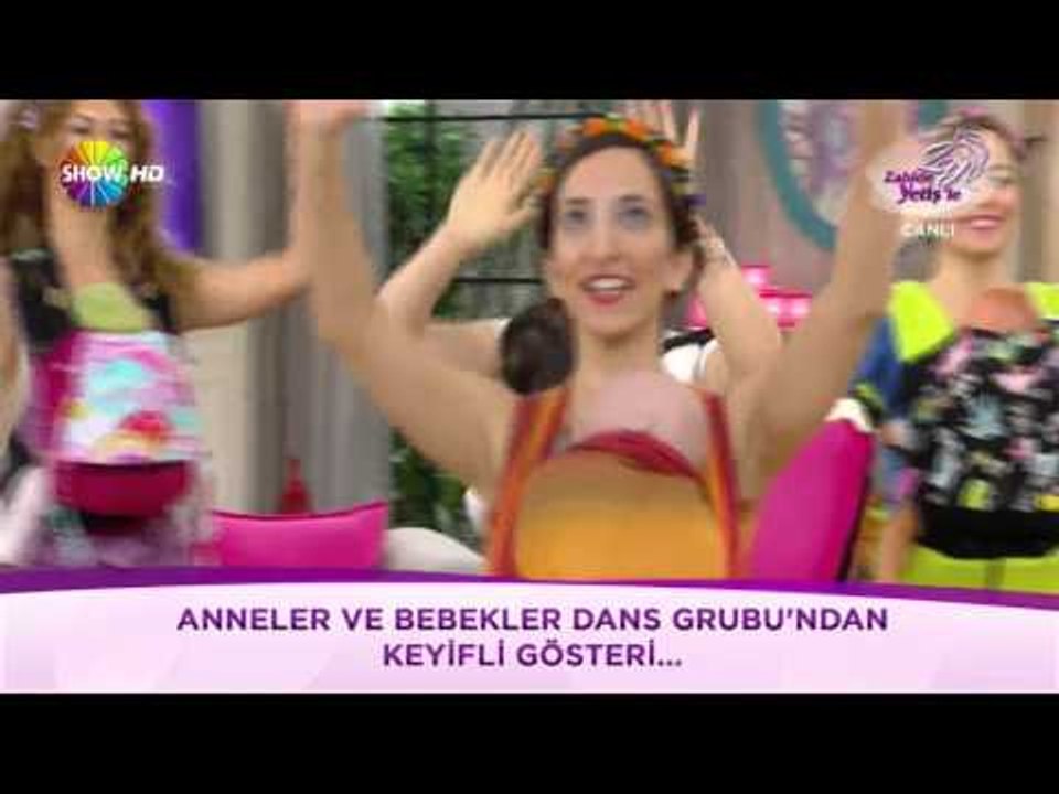Anneler ve Bebekler Dans Grubu'ndan keyifli gösteri
