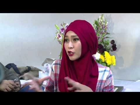 Zaskia Adya Mecca Ajak Anak Umroh Untuk Pertama Kalinya