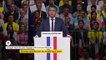 "Dans les moments historiques, fallait-il être de gauche ou de droite ? Non, il fallait être Français", lance Macron
