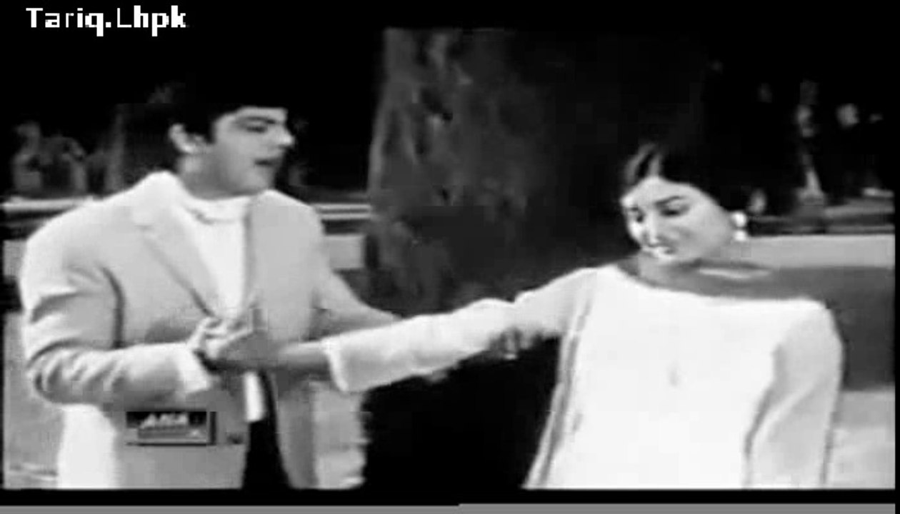 Geysuon ke anchal main kya rang hai sunehra=1969