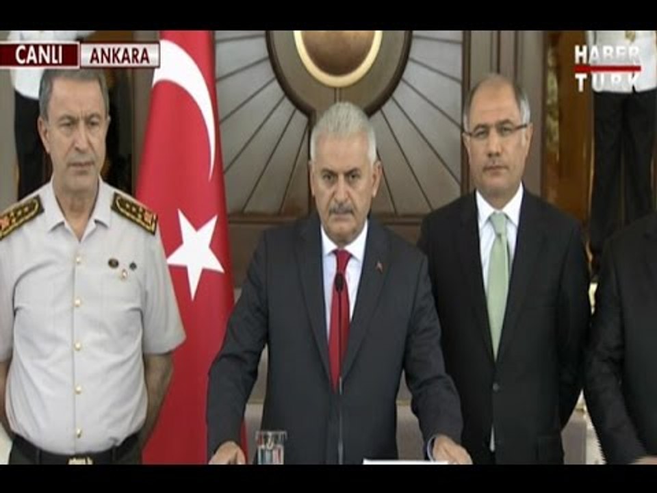 Başbakan Binali Yıldırım darbe girişimi sonrası açıklama yaptı