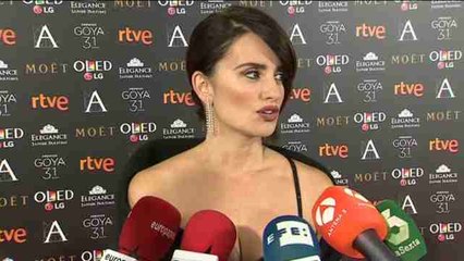 Una espectacular Penélope Cruz acude a por  su segundo Goya