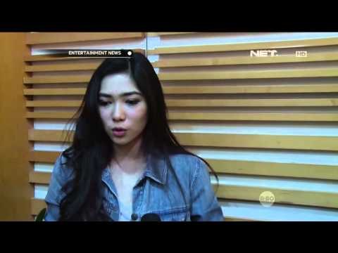 Selebriti wanita yg tetap cantik meski berpenampilan tomboy
