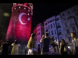Galata Kulesi Türk Bayrağı'yla ışıklandırıldı