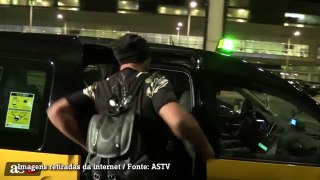 Ronaldinho Gaúcho quase é deixado para trás por taxista em Barcelona