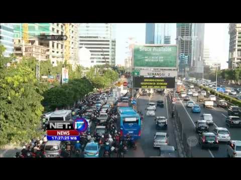 Kondisi Jalan Gatot Subroto Jakarta pada Jam Pulang Kantor - 14 Juli 2014 -NET17