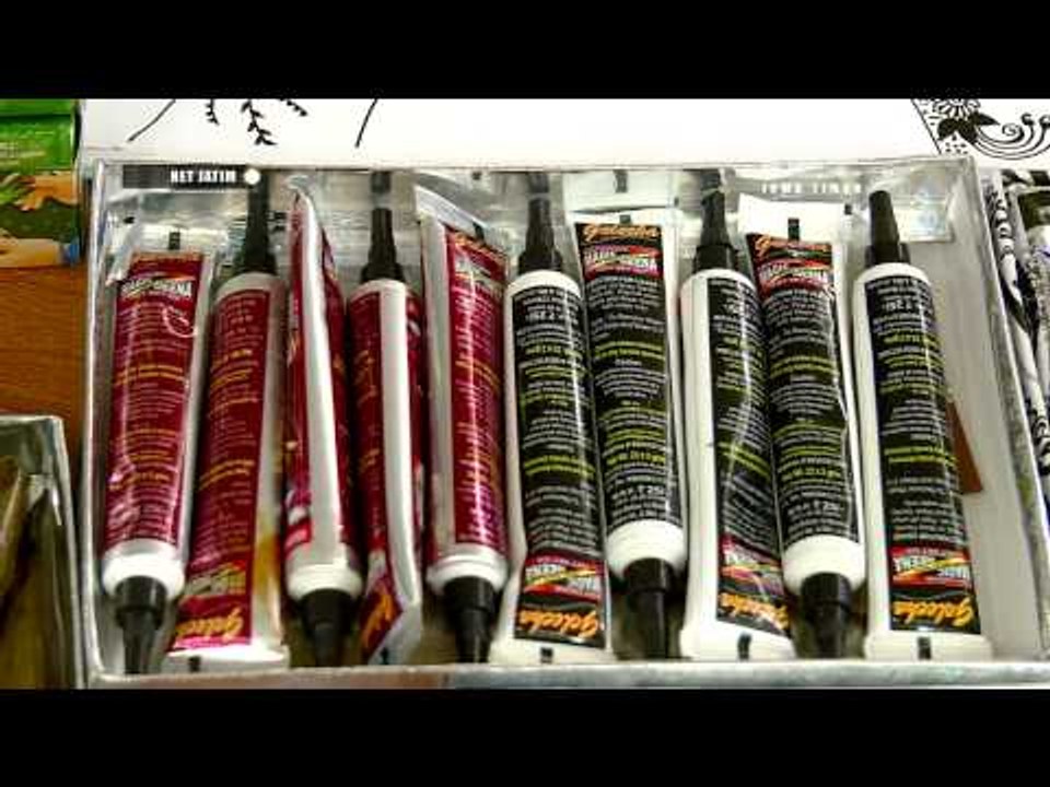 Cantik Wanita dan Lukisan Henna NET JATIM