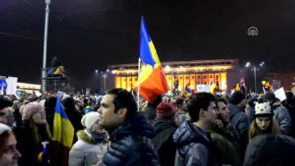 Romanya'daki "Af Tasarısı" Protestoları - Bükreş