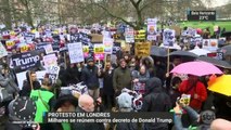 Em Londres, milhares de pessoas protestam contra decreto de Donald Trump