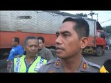 Truk Tronton Rusak di Tengah Rel Kereta -  NET12