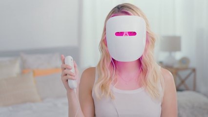 People are going crazy over this light therapy mask for acne