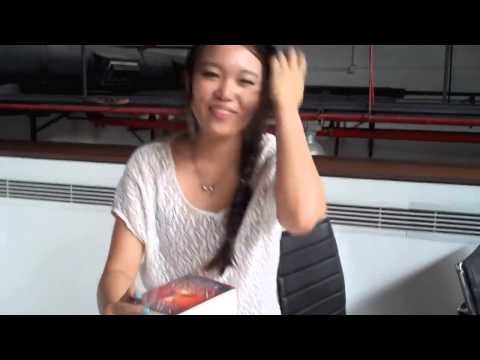 Profil Pelukis Cina yang Melukis dengan Media Unik -NET24