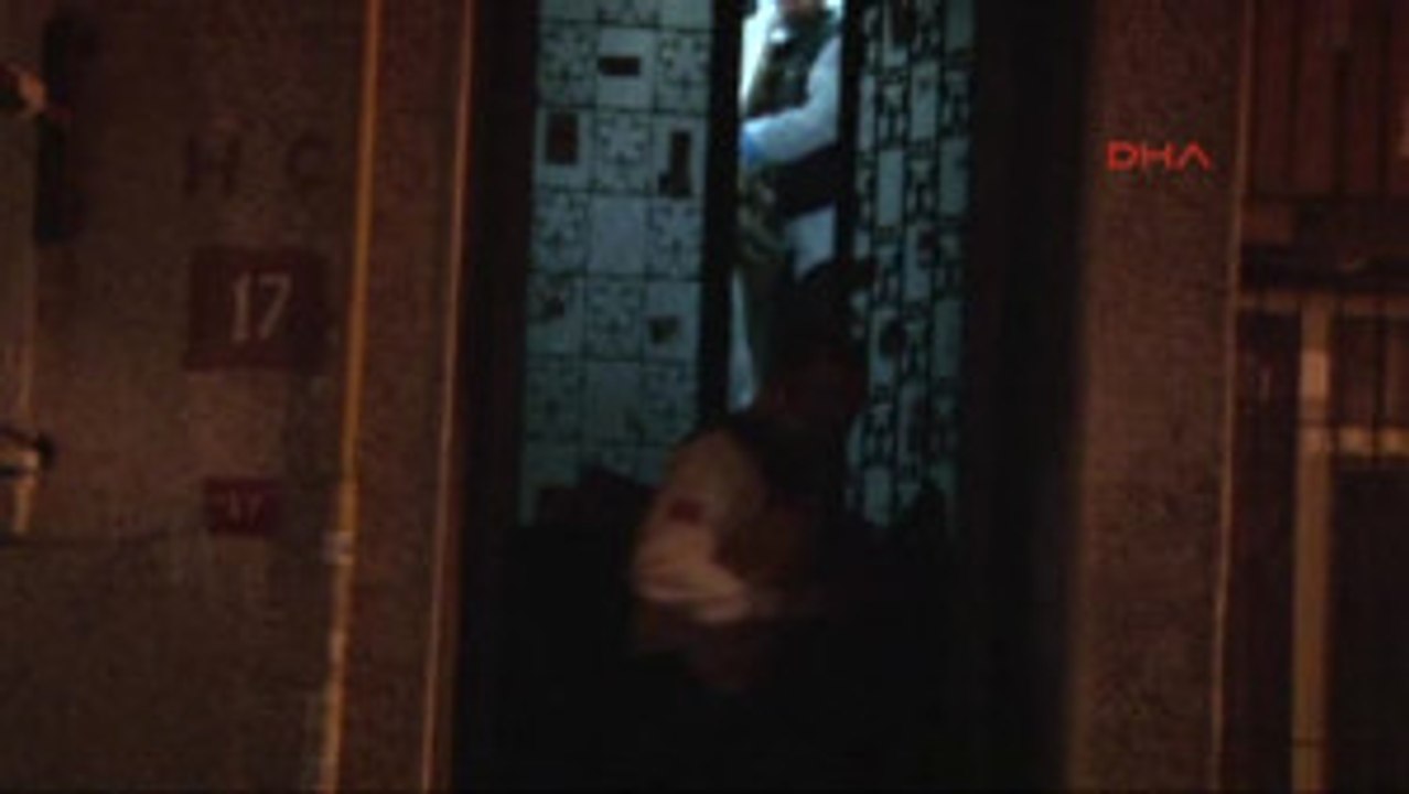 Beşiktaş'ta Bir Dairede Yanmış Erkek Cesedi Bulunduek Görüntü