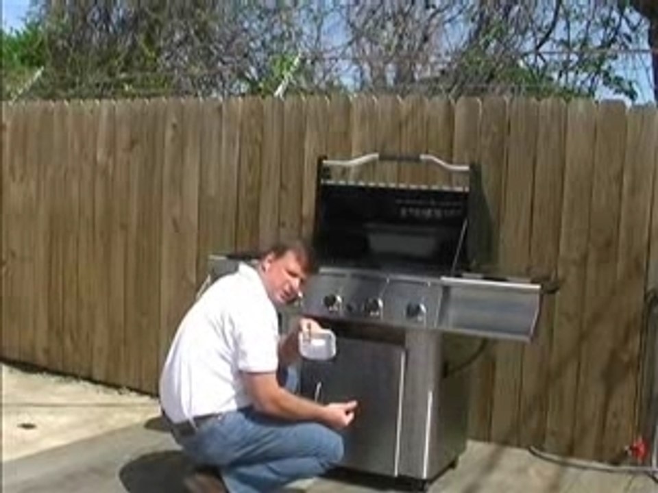Vermont Castings Gas Grill Cooking Video