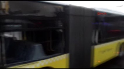 Metrobüs Yolunda Kaza