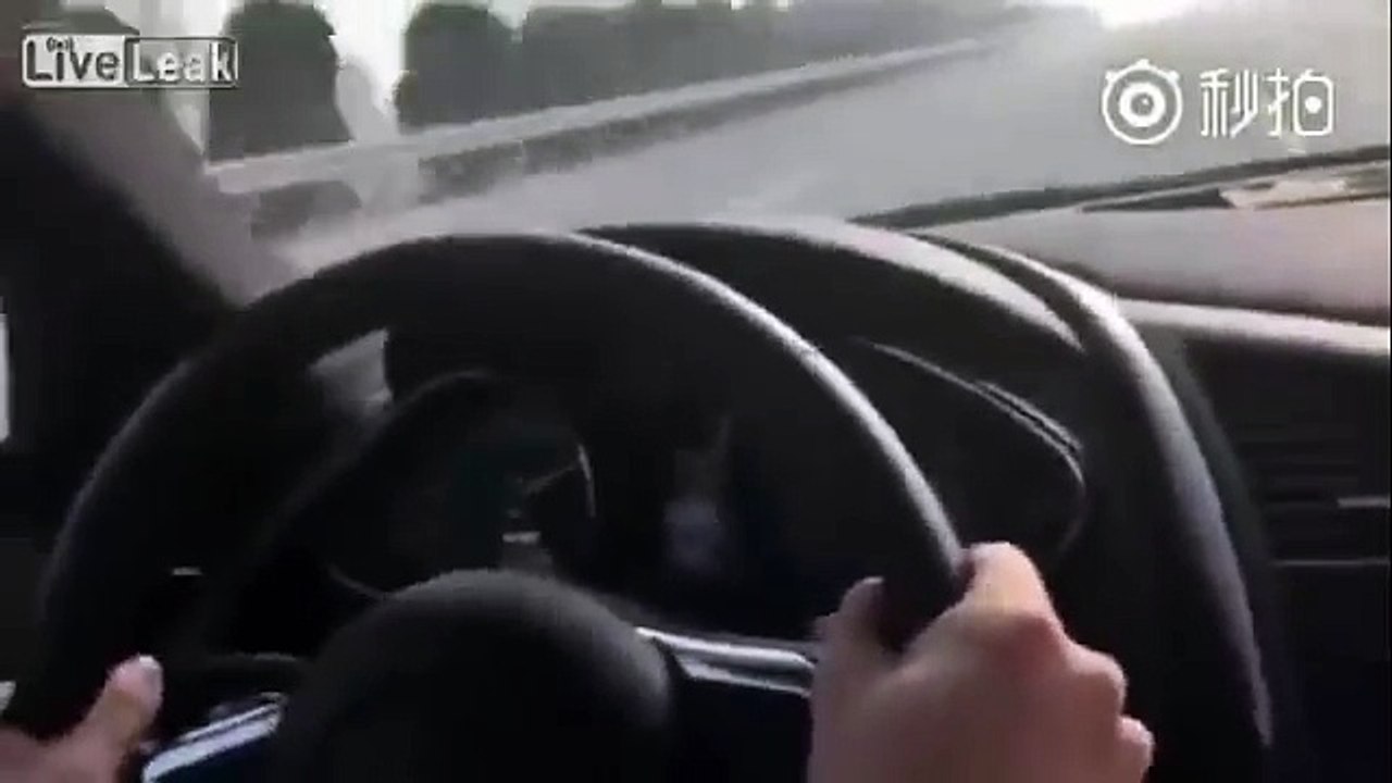 320 км/ч и Audi R8 превращается в груду металлома