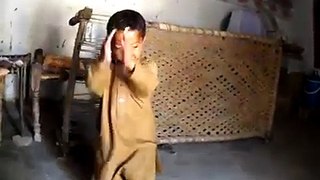 Nawaz Sharif  Kay Hami Is Video Say Door Rahain