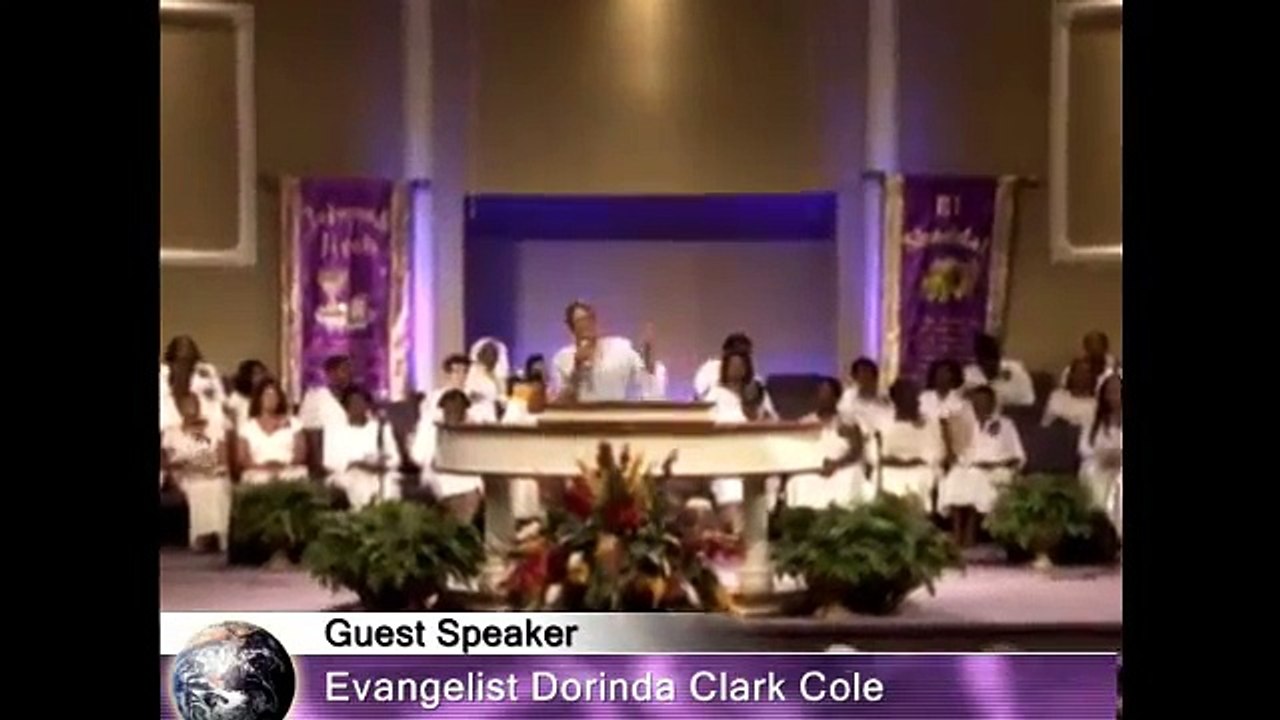 Dorinda Clark Cole On Fire For The Lord Preaching Day and Night At GCT COGIC!