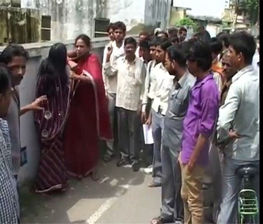 Wife Beaten Husbend's Beloved Woman at Road in India