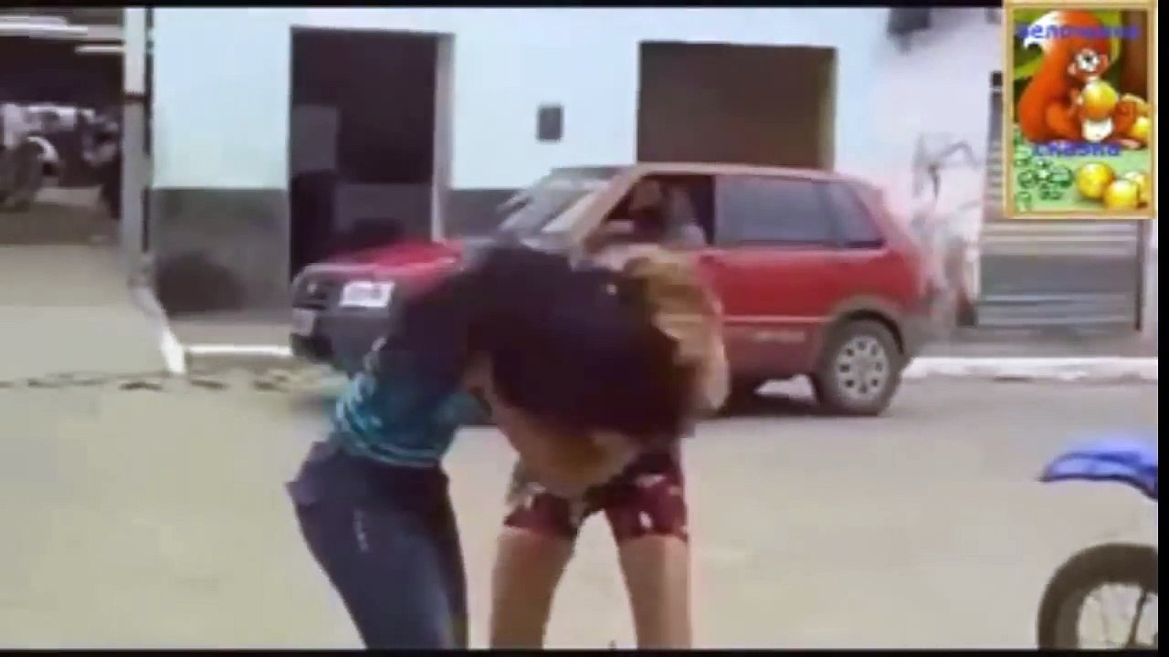 Приколы Пяные девушки Драка вот тето подачя
