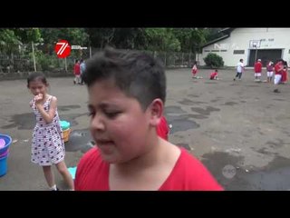 Keseruan Nizam Lomba Balap Karung di Sekolah