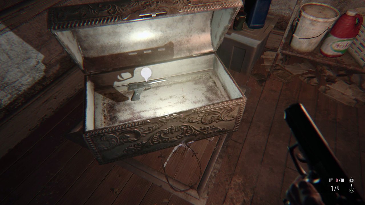 RESIDENT EVIL 7 lucky bomb