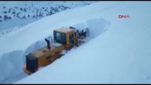 Bingöl - Karlıova'da 3 Metrelik Kar Koridoru