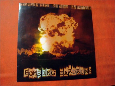 STUNNED GUYS & D.J. PAUL & MC RUFFIAN.(BOMBING EARDRUMZ.)(12''.)(2002.)
