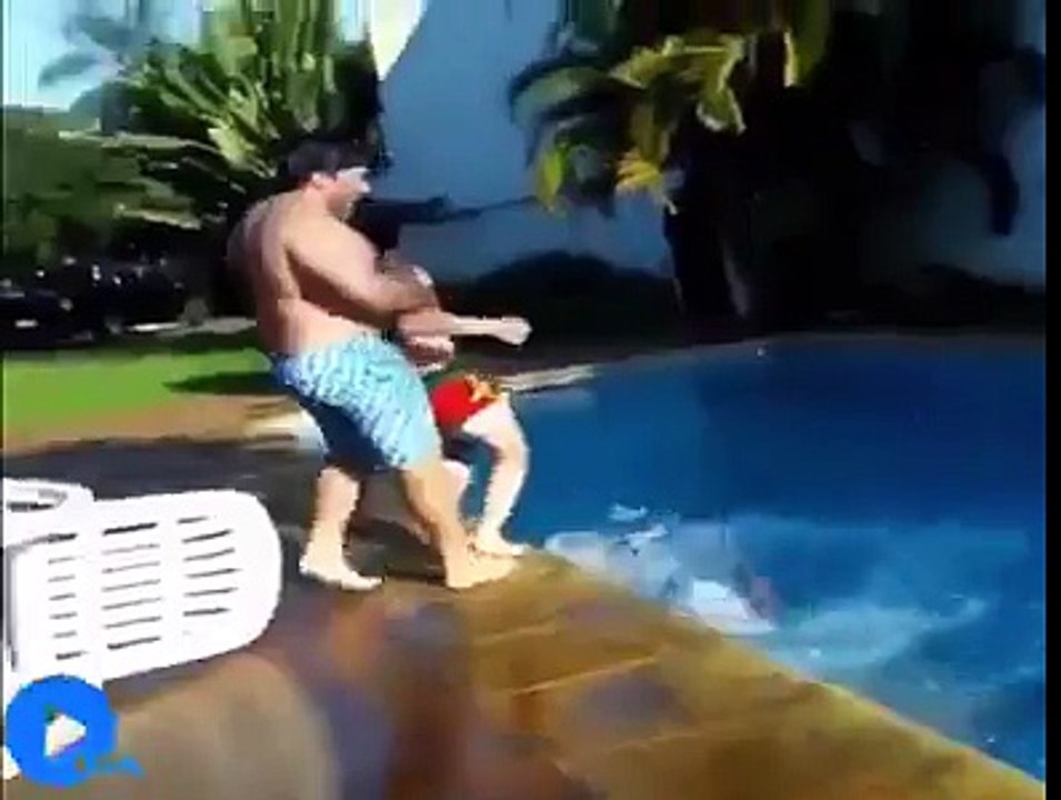 Tag a friend to dare him/her not to laugh!