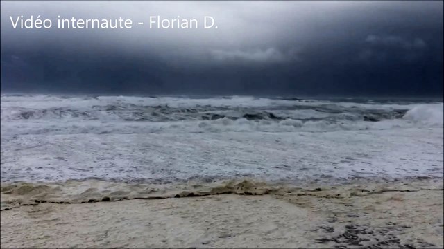 Tempête Marcel : mer d'écume à Capbreton