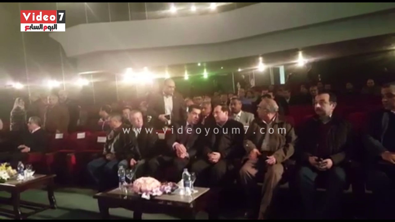 بالفيديو..وزير البترول يصل أسيوط فى زيارة لشركة تكرير البترول