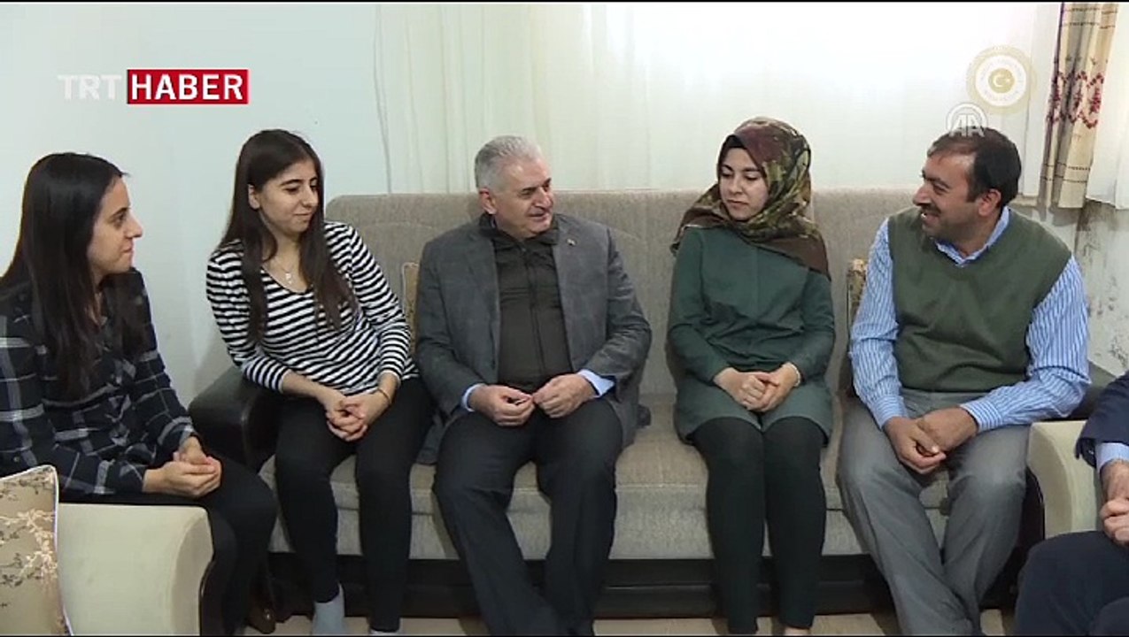Başbakan Yıldırım, otobüs şoförünün evine misafir oldu