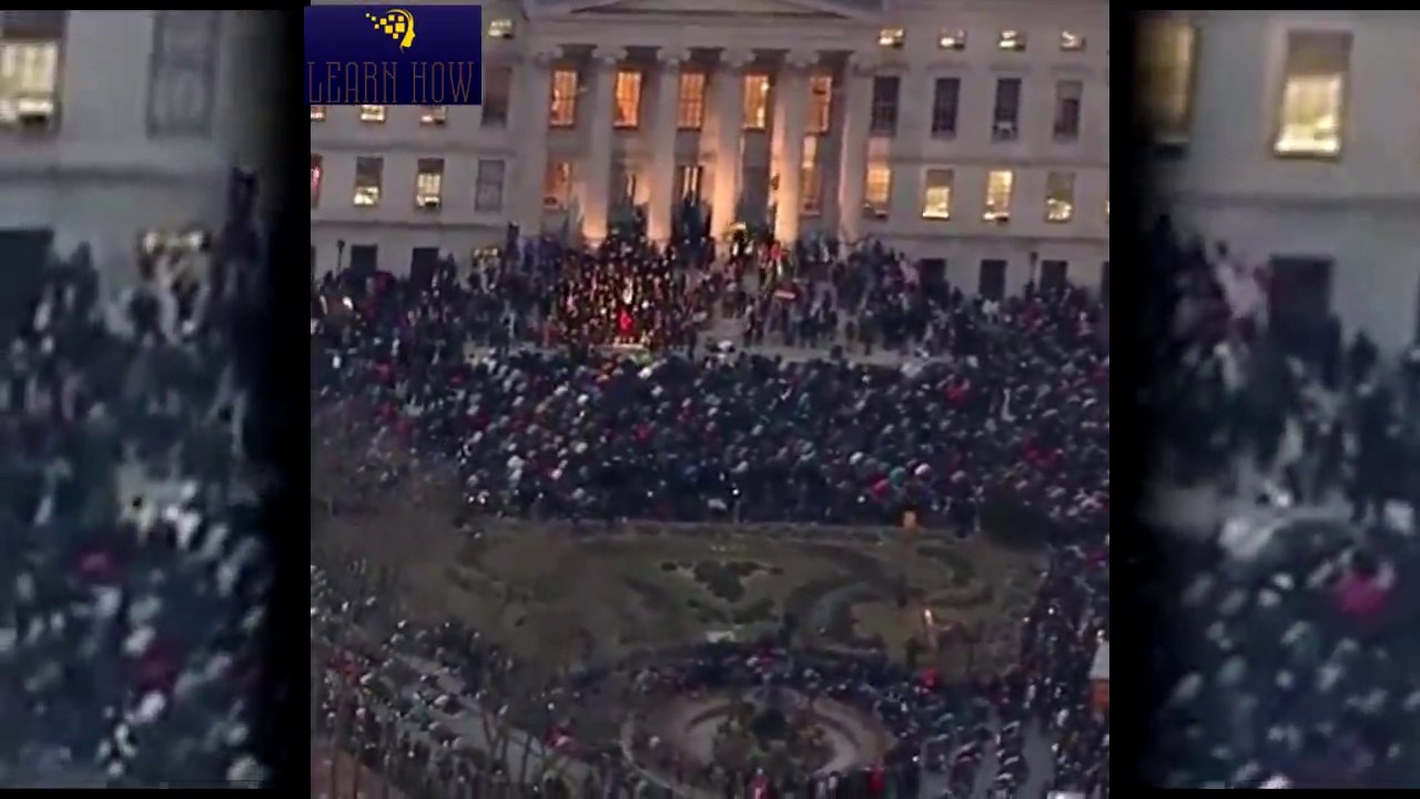 A massive crowd of Yemeni bodega owners gathered in Brooklyn