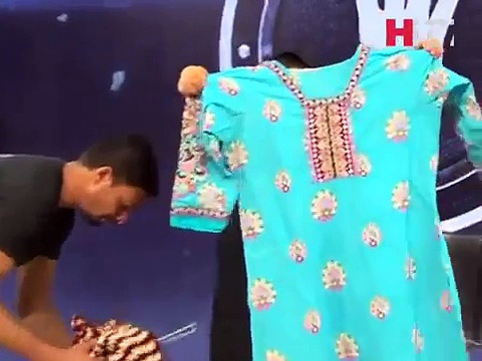 Waqar Zaka Ne Maa Ke Samne Uski Beti ke sath kya krdia