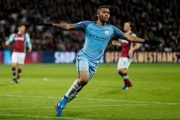 GABRIEL JESUS MARCA 2 GOLS PELO CITY