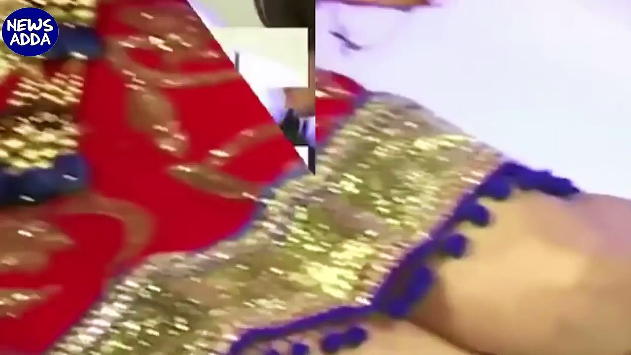 Sunny Leone ENJOYING With Makeup man