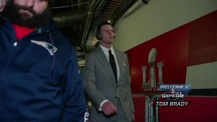 Tom Brady arrives at NRG Stadium for Super Bowl LI